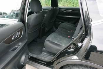 2016 Nissan Rogue rear seat