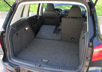 2015 Volkswagen Tiguan cargo area